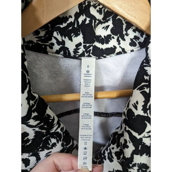 Lululemon Cozy Cuddle Up Jacket Fleur Sombre Black & White Full Zip Sweater - Picture 8 of 8
